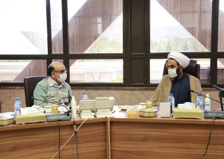 لزوم گسترش ارتباط مجلس شورای اسلامی با صنعت برای رفع موانع تولید