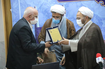 یاوران وقف و بقاع متبرکه اصفهان در دو بخش ملی و استانی تجلیل شدند