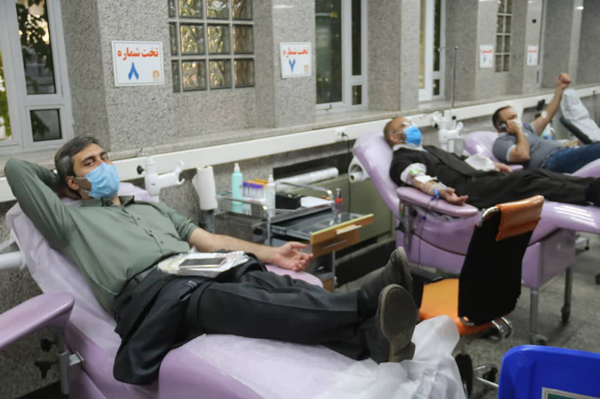 مشارکت کارکنان اوقاف در طرح اهدای خون