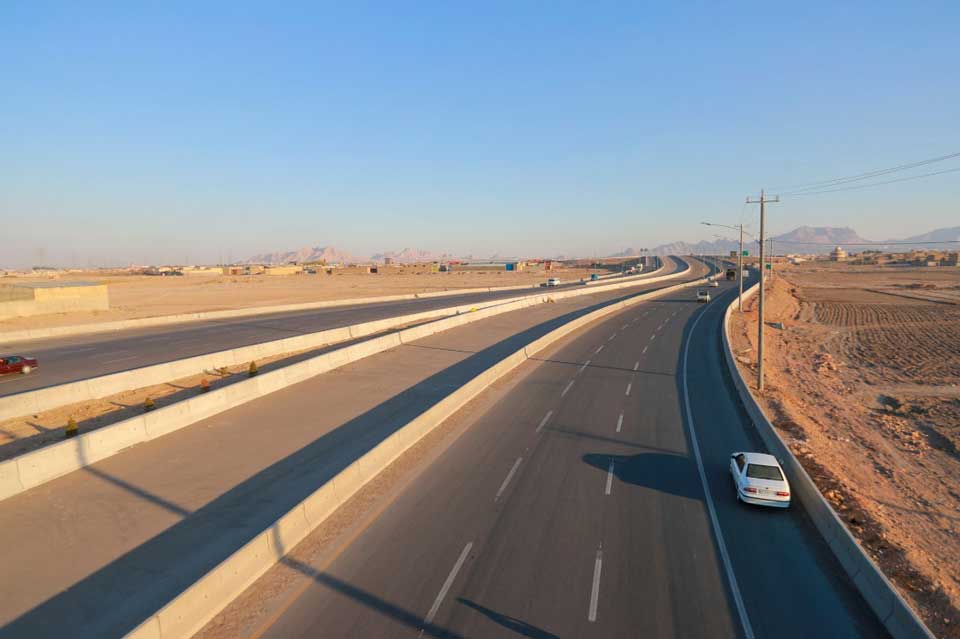 کاهش زمان سفر و مصرف سوخت با اجرای سه گانه «تابان»، «آسمان» و پل «آفتاب»/ ۳ منطقه شهری اصفهان از معضلی ۲۰ ساله نجات پیدا کردند
