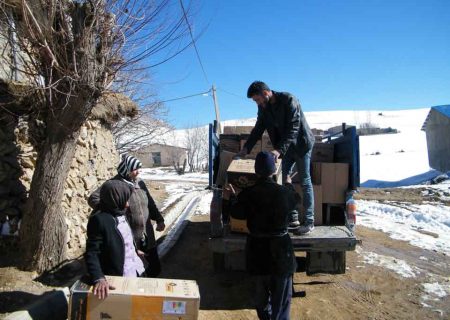 اهدای ۹۲۷ دستگاه بخاری و آبگرمکن به مددجویان کمیته امداد اصفهان