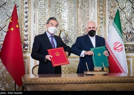 ظریف و وانگ یی در امضای قرارداد ۲۵ ساله ایران و چین ونگرانی های آمریکا ازاین قرارداد