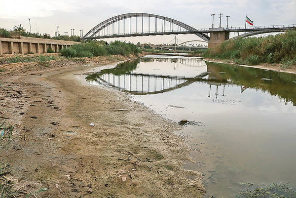 مشکلات خوزستان فراتر از آب است
