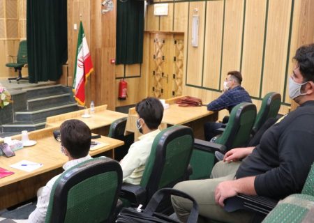 دانشجویان کارآموز در شرکت پالایش نفت اصفهان آموزش می‌بینند