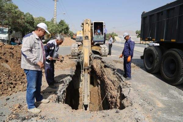 عملیات بازسازی بخشی از شبکه فاضلاب خیابان بهارستان غربی به پایان رسید
