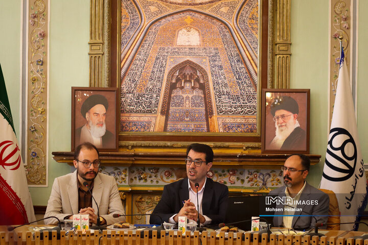 بهره‌گیری از توان نخبگان و اندیشمندان برای برنامه‌ریزی‌های فناورانه / دعوت از شهرهای خواهرخوانده اصفهان برای حضور در نمایشگاه فن‌نما