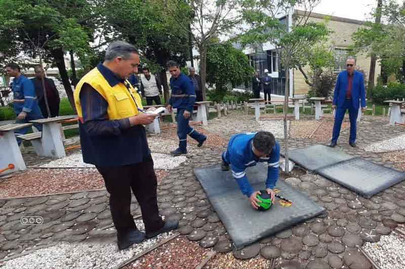 مهرداد دادخواه: سیمبانان در خط مقدم جبهه صنعت برق خدمت می کنند