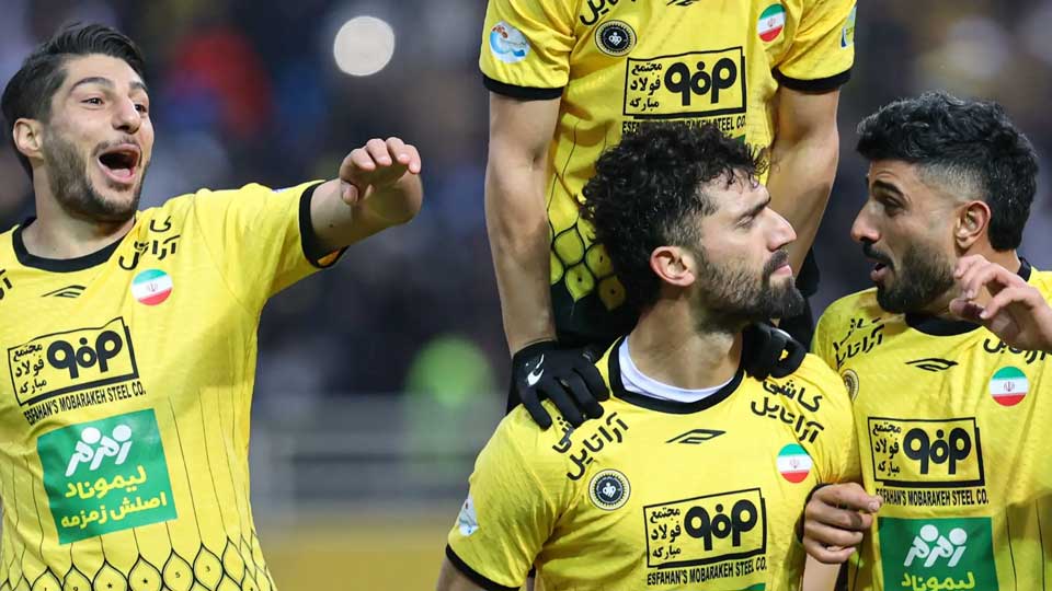 سپاهان ۳-۲ پرسپولیس /  هتریک طوفان زرد مقابل سرخ‌ها کامل شد